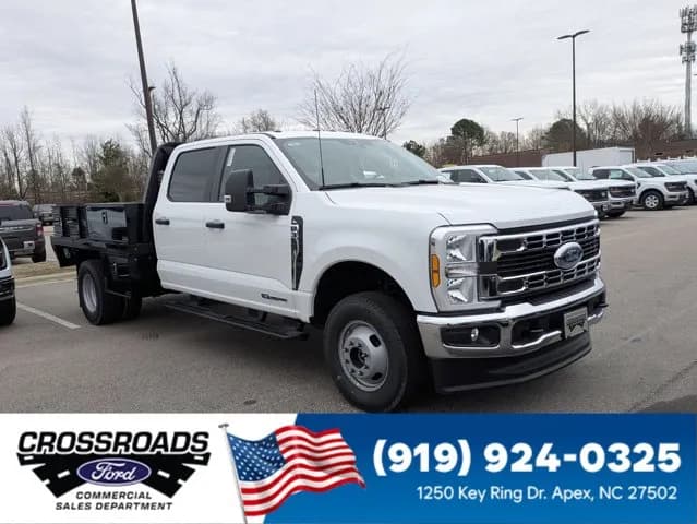 2026 Ford F-350 Crew Cab - Flatbed
