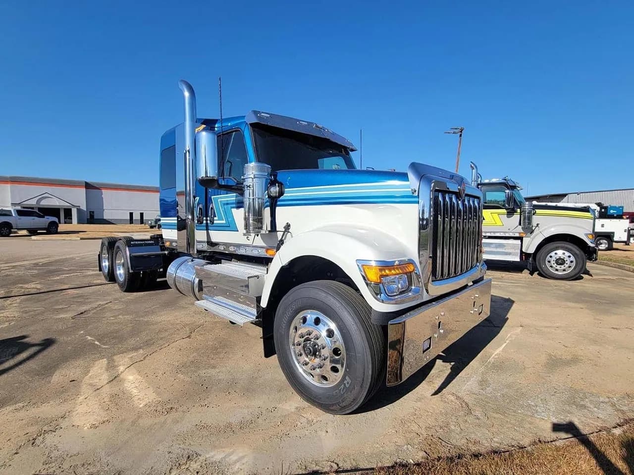 2026 International HX 520 - Sleeper