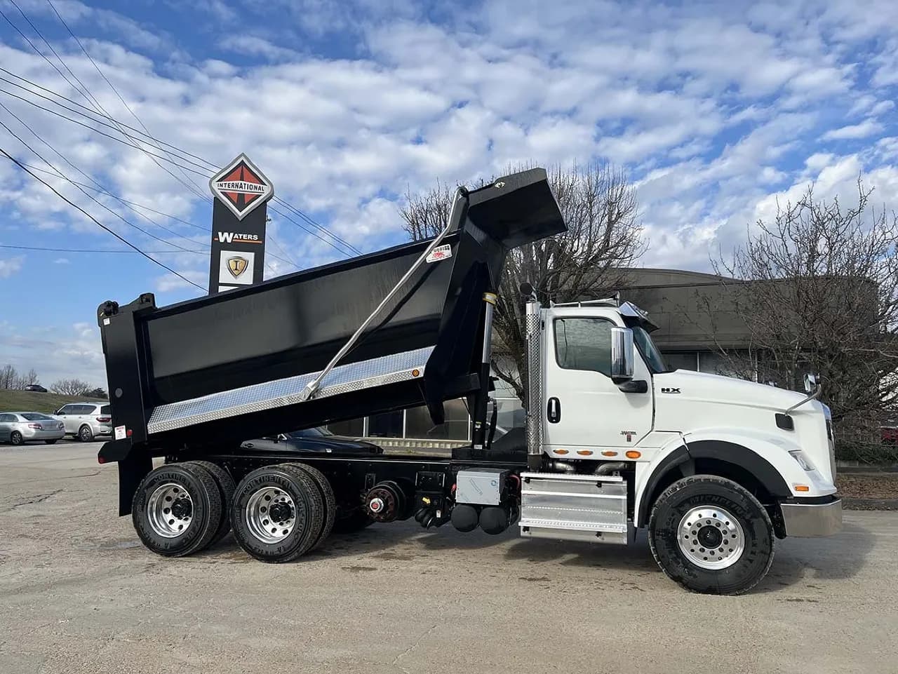 2026 International HX 620 - Dump