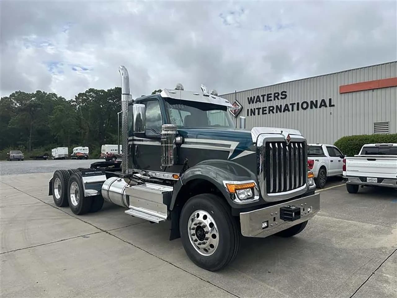 2027 International HX 520 - Day Cab