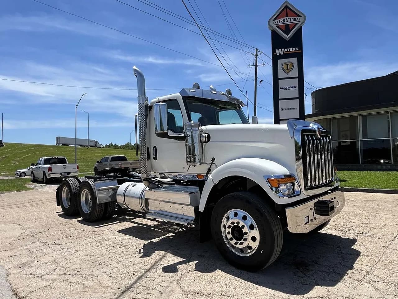 2027 International HX 520 - Day Cab
