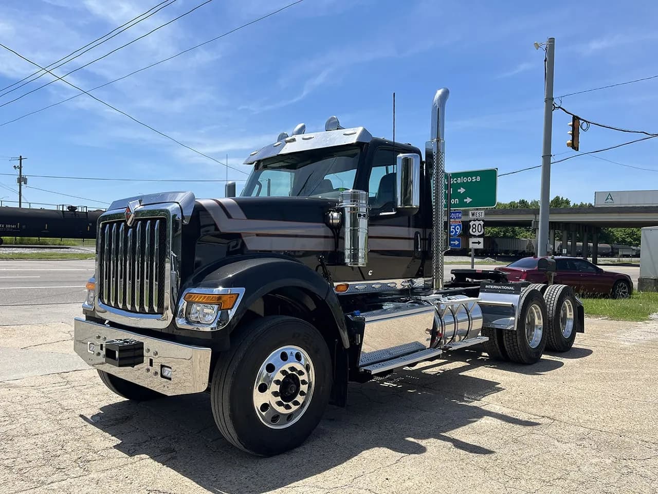 2027 International HX 520