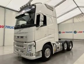 2021 VOLVO
