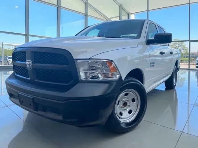 2018 Ram 1500 CREW CAB - Pickup