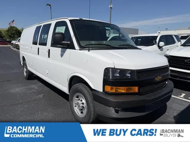 2026 Chevrolet Express 3500 - Vans