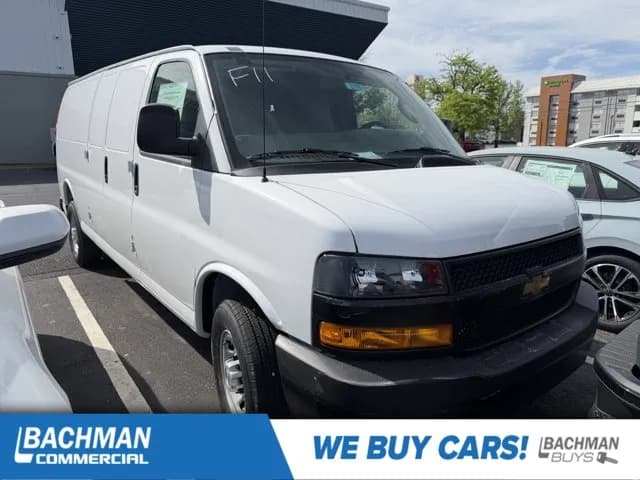 2026 Chevrolet Express 3500 - Vans
