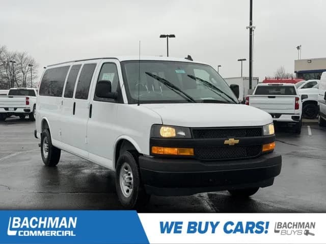2025 Chevrolet Express 3500 - Vans