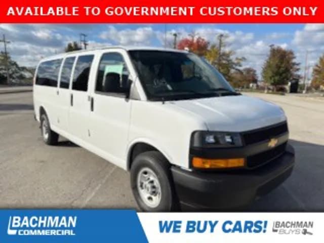 2025 Chevrolet Express 3500 - Vans