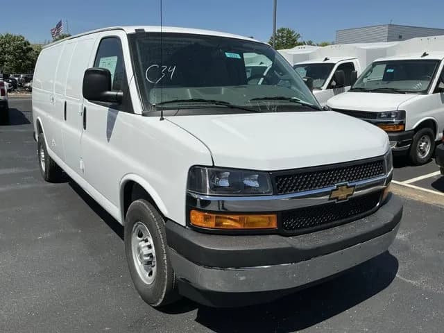 2026 Chevrolet Express 3500 - Vans
