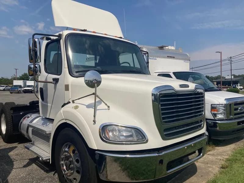 2018 Freightliner M2112