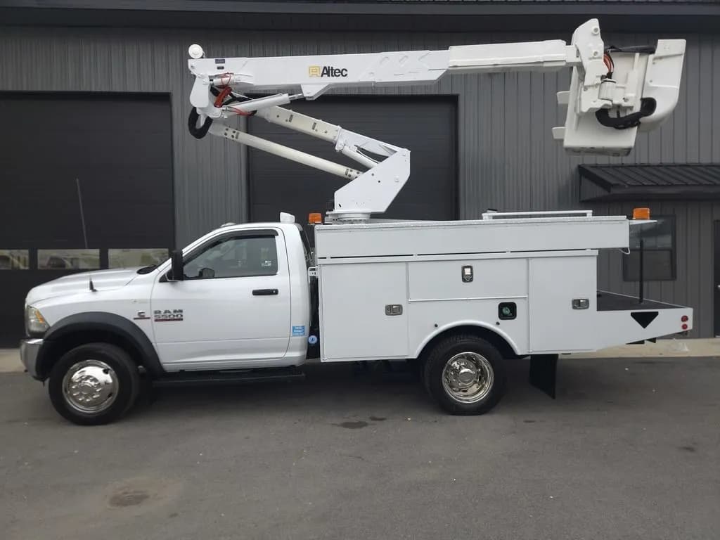 2015 Ram 5500 - Bucket