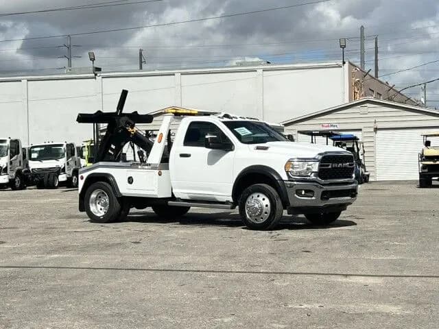 2023 Ram 4500 SLT - Tow