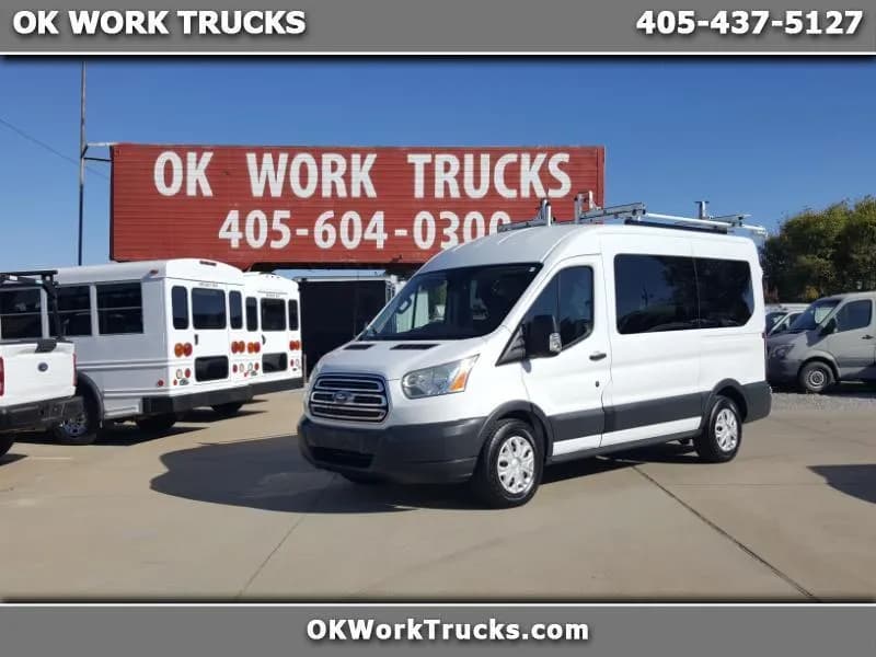 2015 Ford Transit 150 Wagon Med Roof XLT w/Sliding Pass 130-in WB
