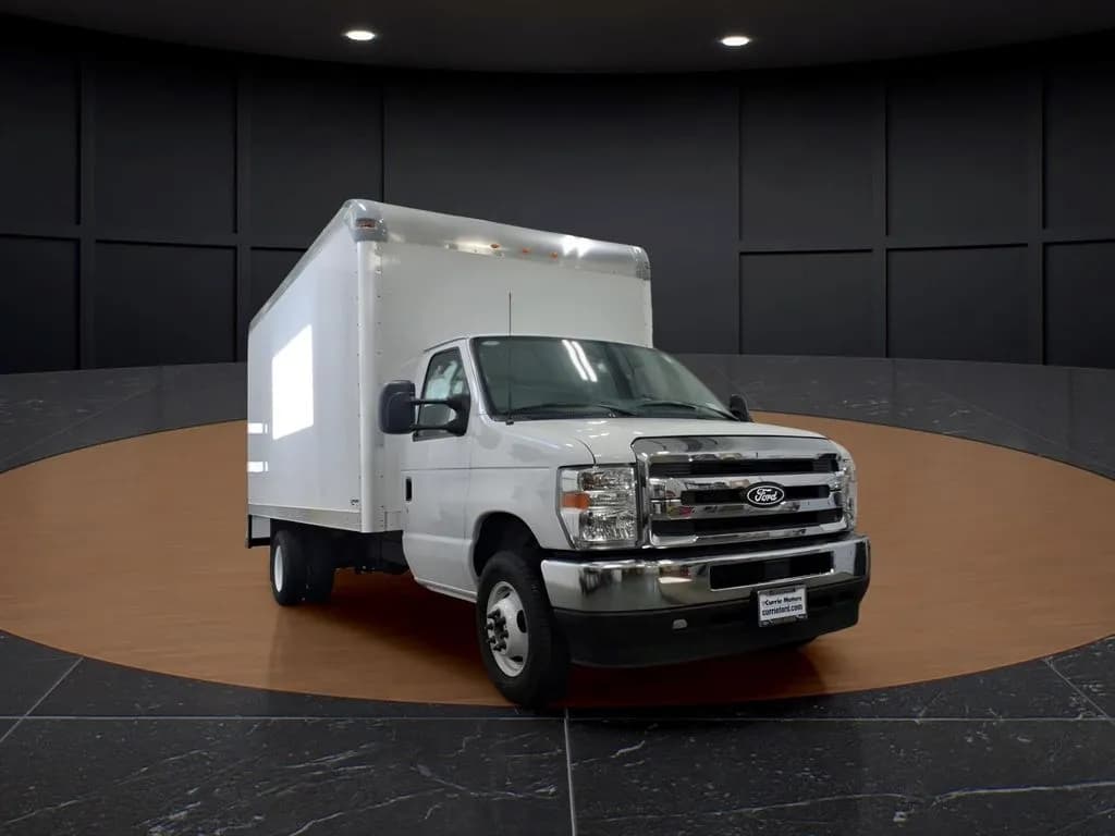 2026 Ford E-450 - Box