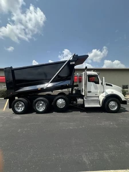 2017 Kenworth T880