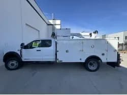 2026 Ford F550 - Crane