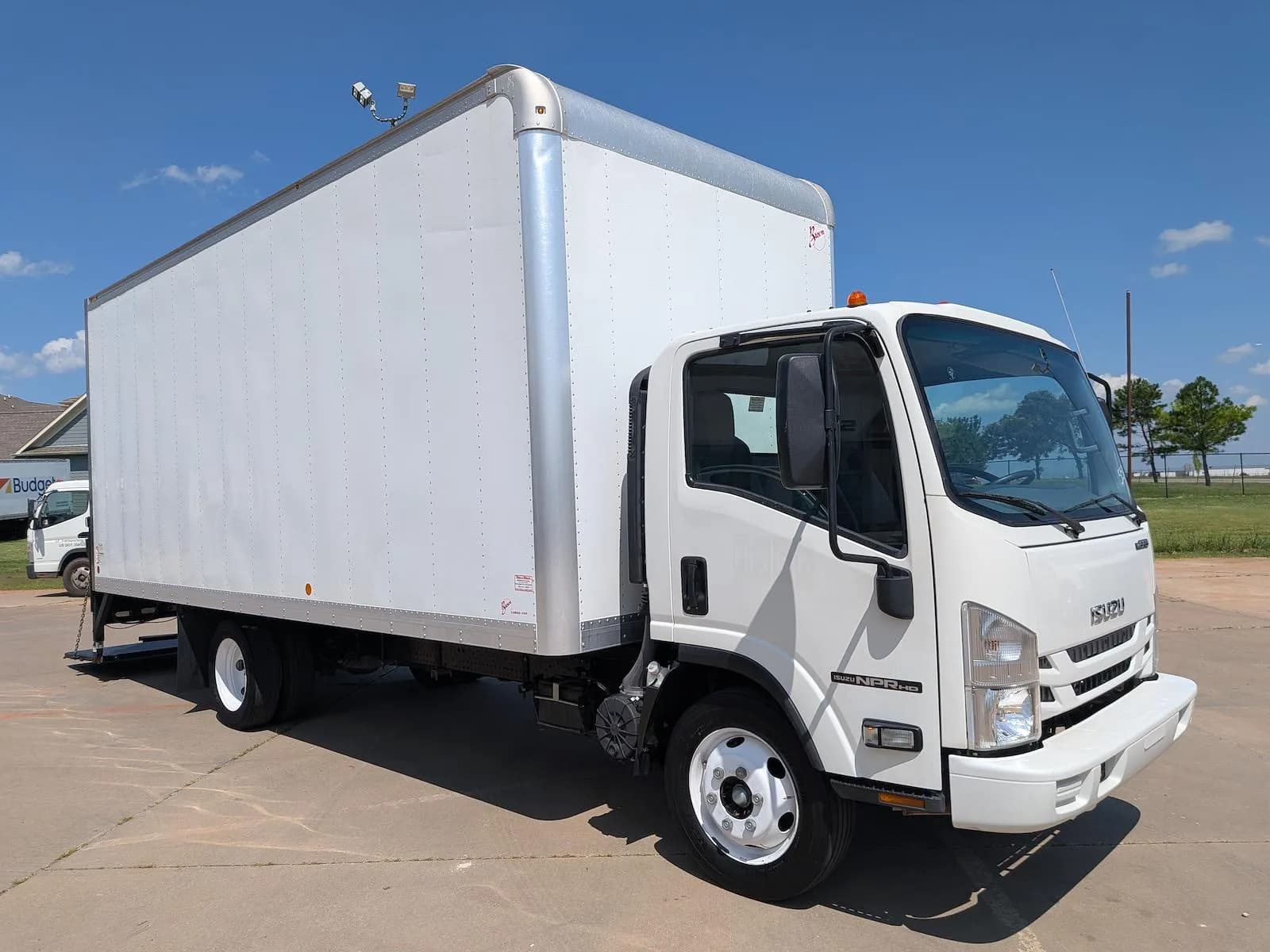 2020 Isuzu NPR-HD 20' - Chassis