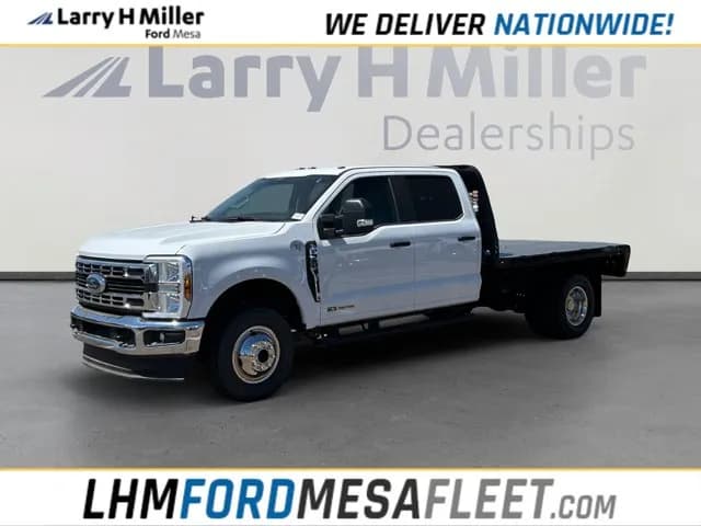 2026 Ford F-350 Crew Cab - Flatbed