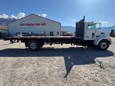 2007 Peterbilt 335 24 ft - Dump
