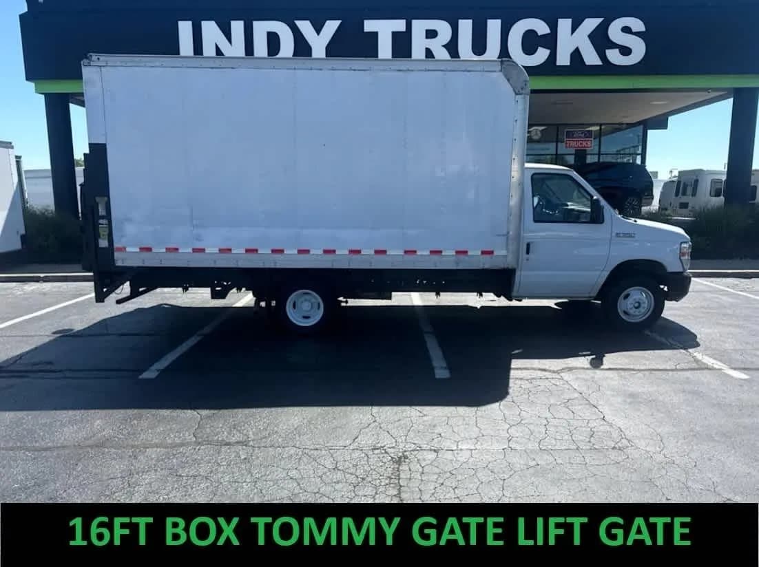 2019 Ford E-Series - Box