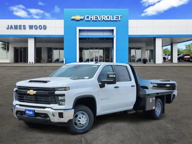 2026 Chevrolet Silverado 3500 Crew Cab - Flatbed