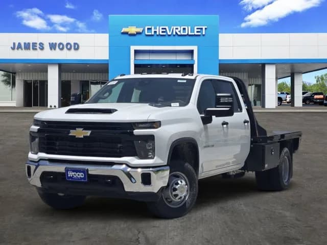 2026 Chevrolet Silverado 3500 Crew Cab - Chassis