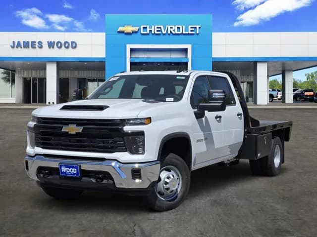2026 Chevrolet Silverado 3500 Crew Cab - Flatbed