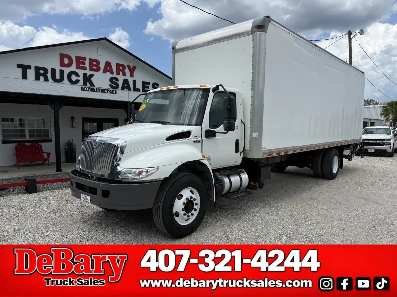 2020 International MV607 - Box