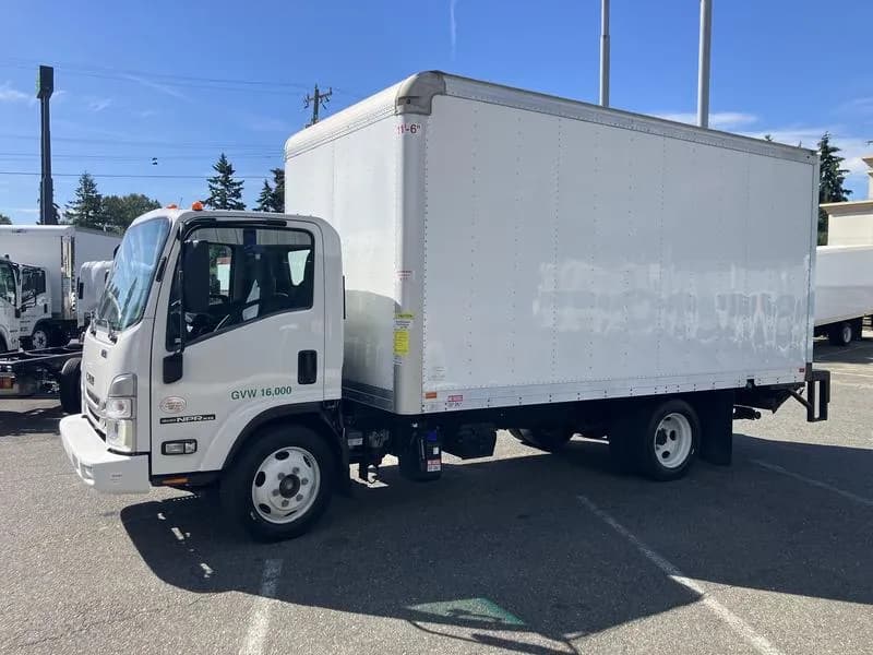 2023 Isuzu NPR-XD