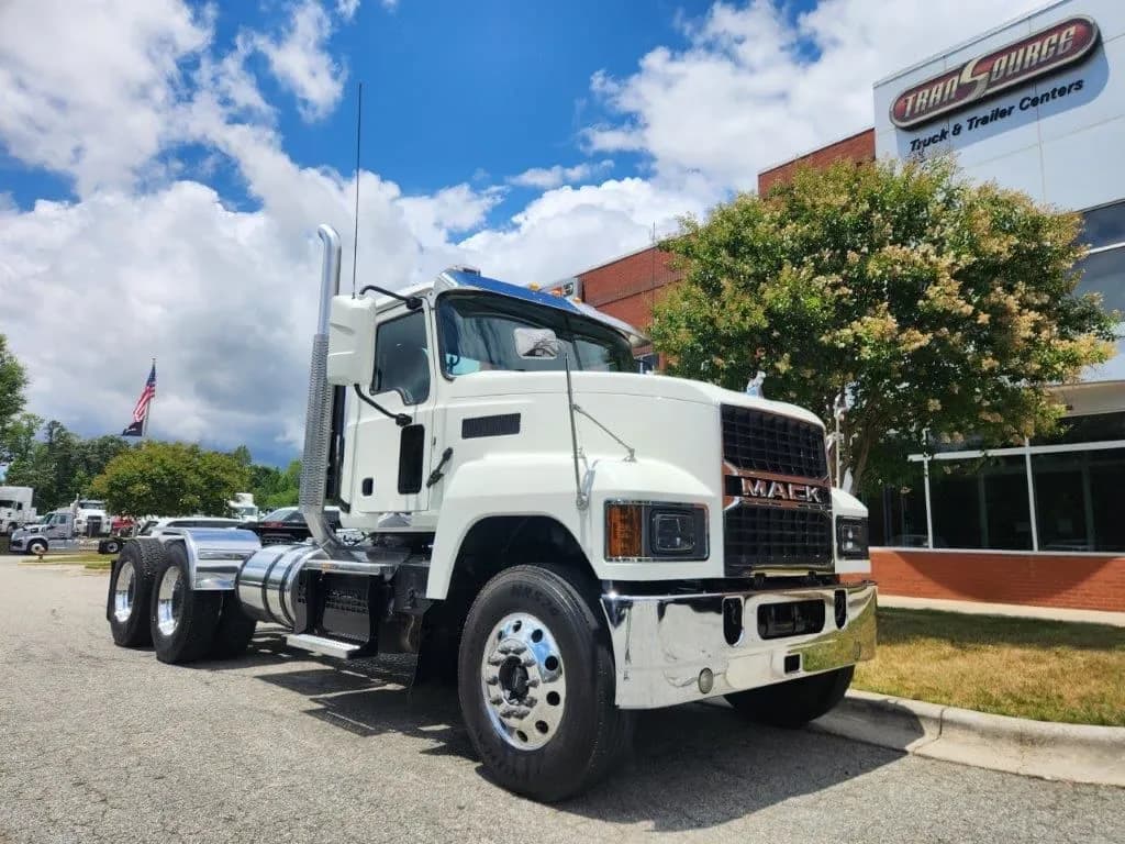 2020 Mack Trucks Anthem AN64T - Day Cab