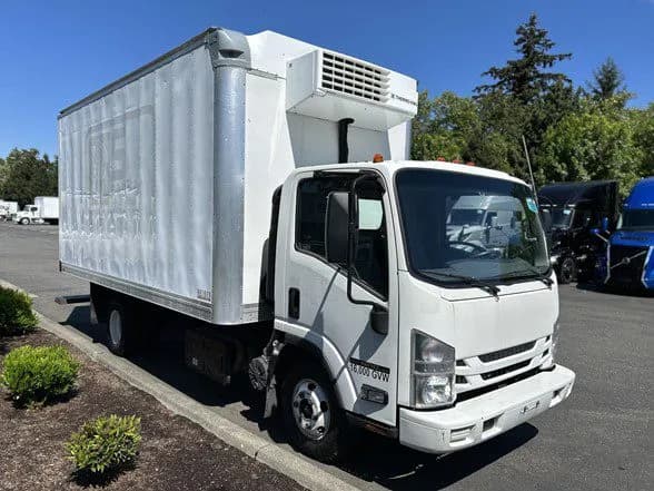 2018 Isuzu NPR HD - Refrigerated