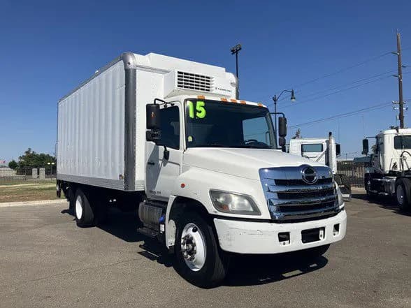 2015 Hino 268 - Refrigerated