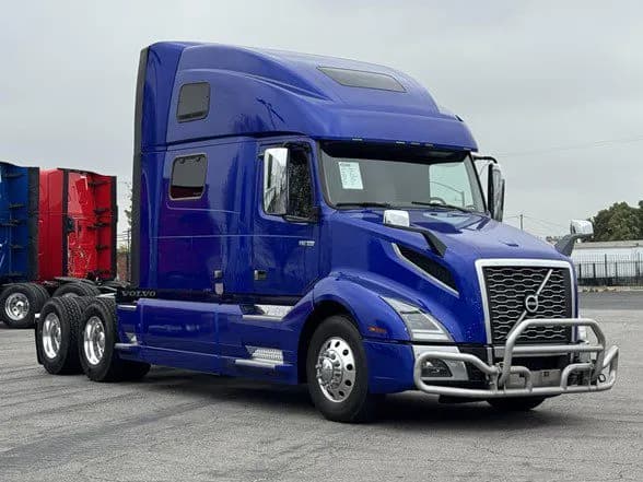 2023 Volvo VNL64T860 - Sleeper