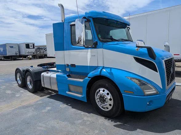 2019 Volvo VNR62T300 - Day Cab