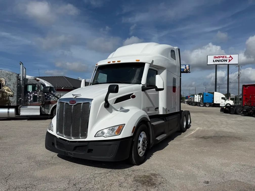 2022 Peterbilt 579 U-12978 - Sleeper