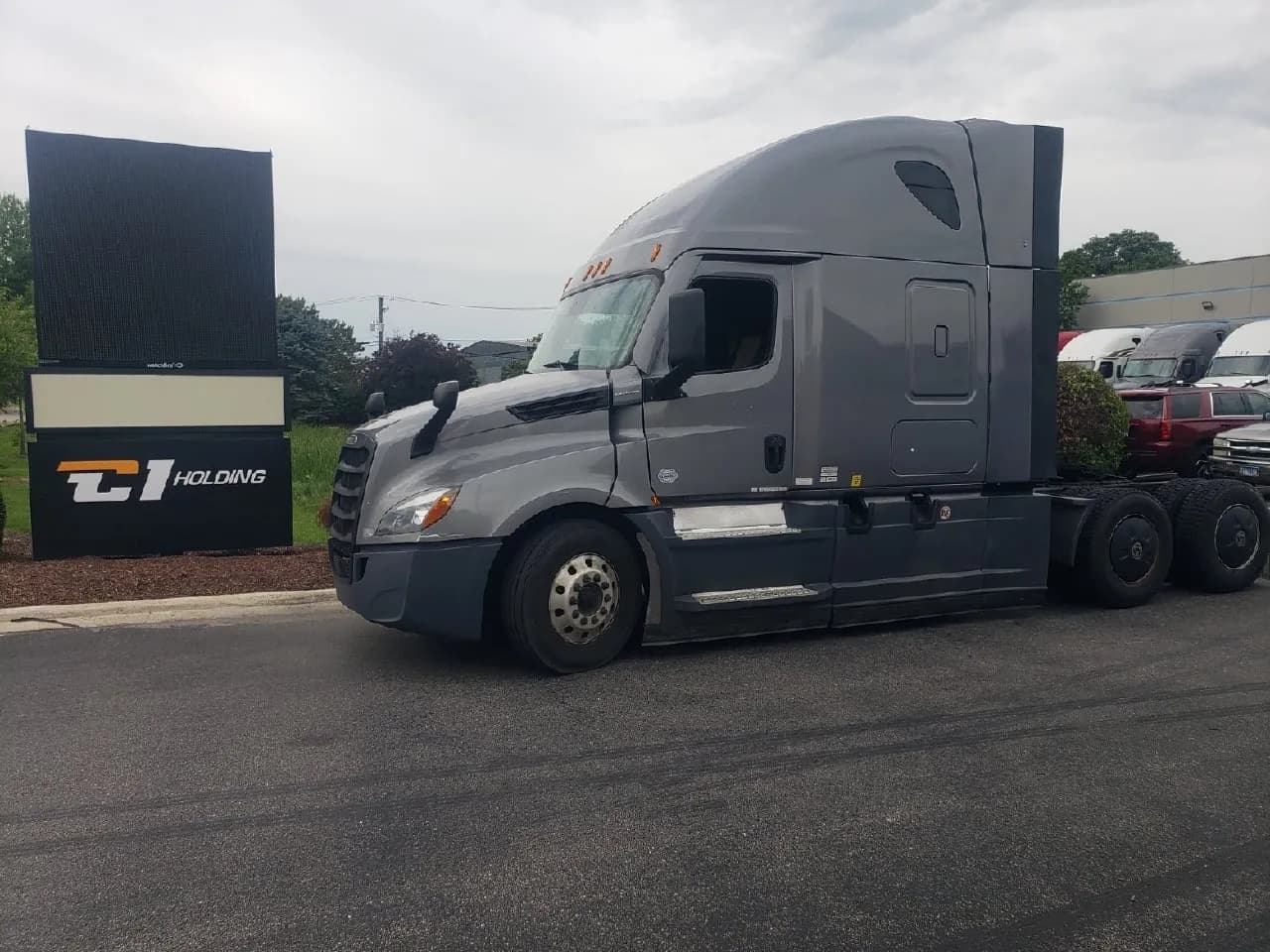 2022 Freightliner Cascadia - Sleeper