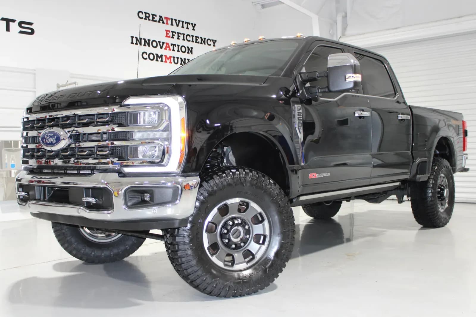 2023 Ford F-250 - Pickup
