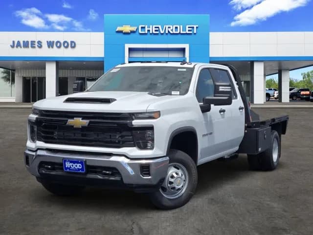 2026 Chevrolet Silverado 3500 Crew Cab - Chassis