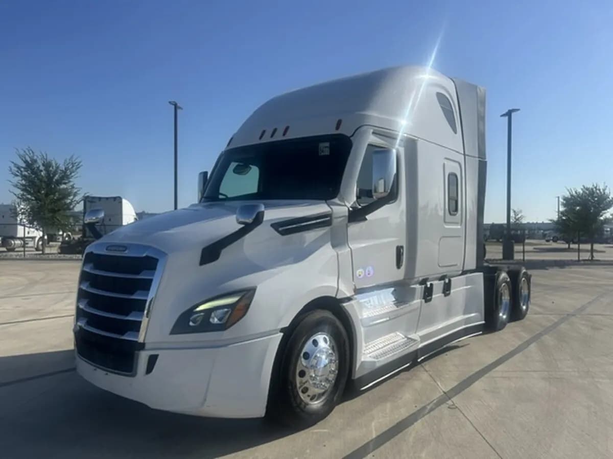 2025 Freightliner Cascadia