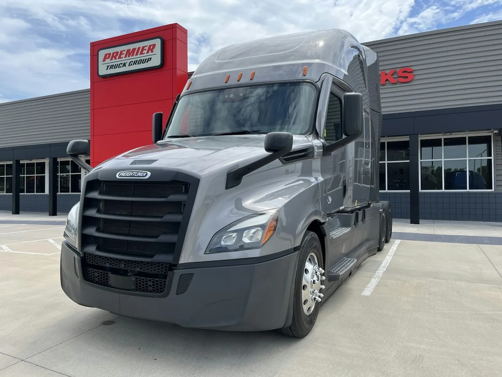 2022 Freightliner PT126SLP - Sleeper