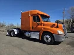 2013 Freightliner Cascadia - Sleeper