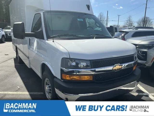 2026 Chevrolet Express 3500 - Box
