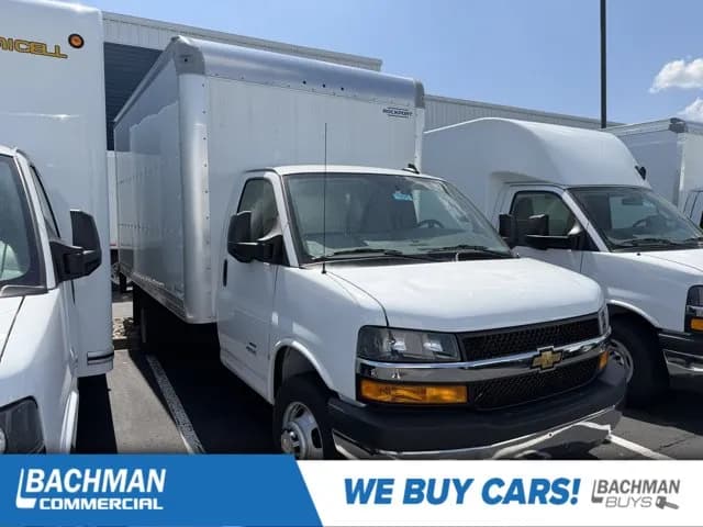 2025 Chevrolet Express 4500 - Box