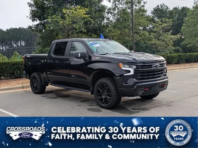 2022 Chevrolet Silverado 1500 Crew Cab - Pickup