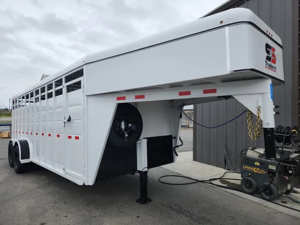 2026 S&S TRAILERS S&S Trailers