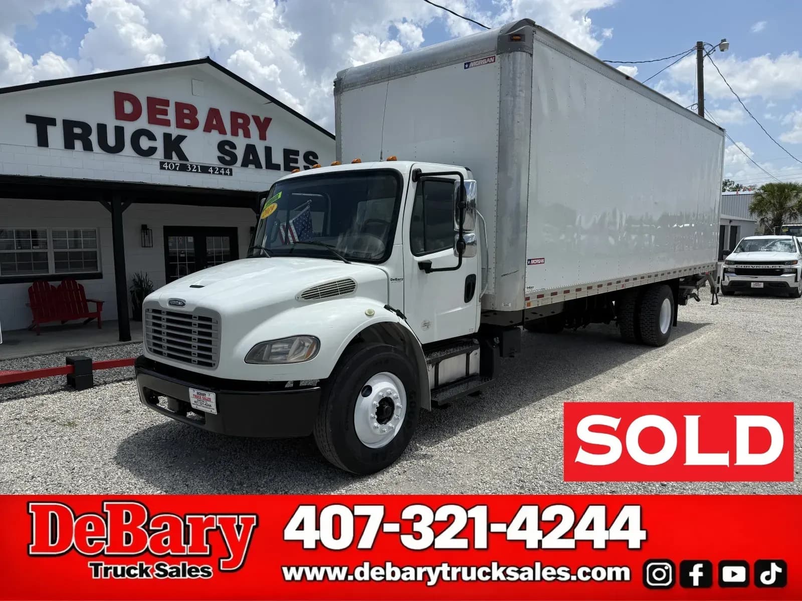 2019 Freightliner M2 106 - Box