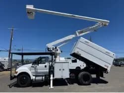 2015 Ford F750 - Bucket