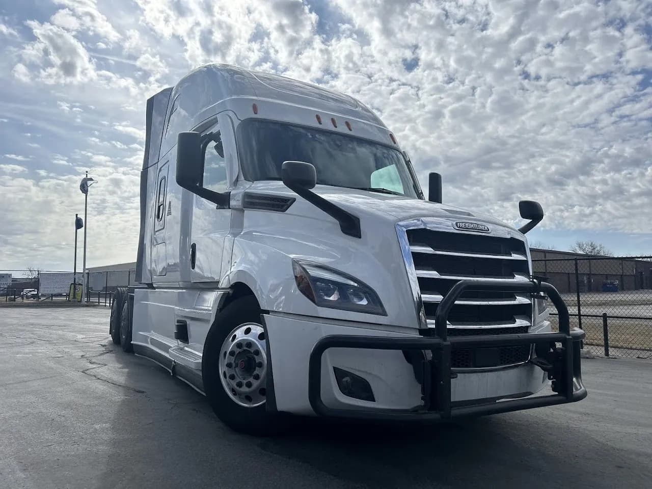 2024 Freightliner Cascadia - Sleeper