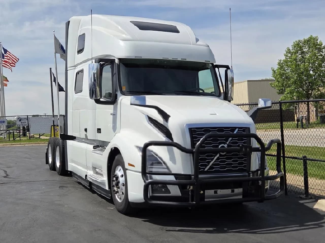 2024 Volvo VNL64T860 * - Sleeper