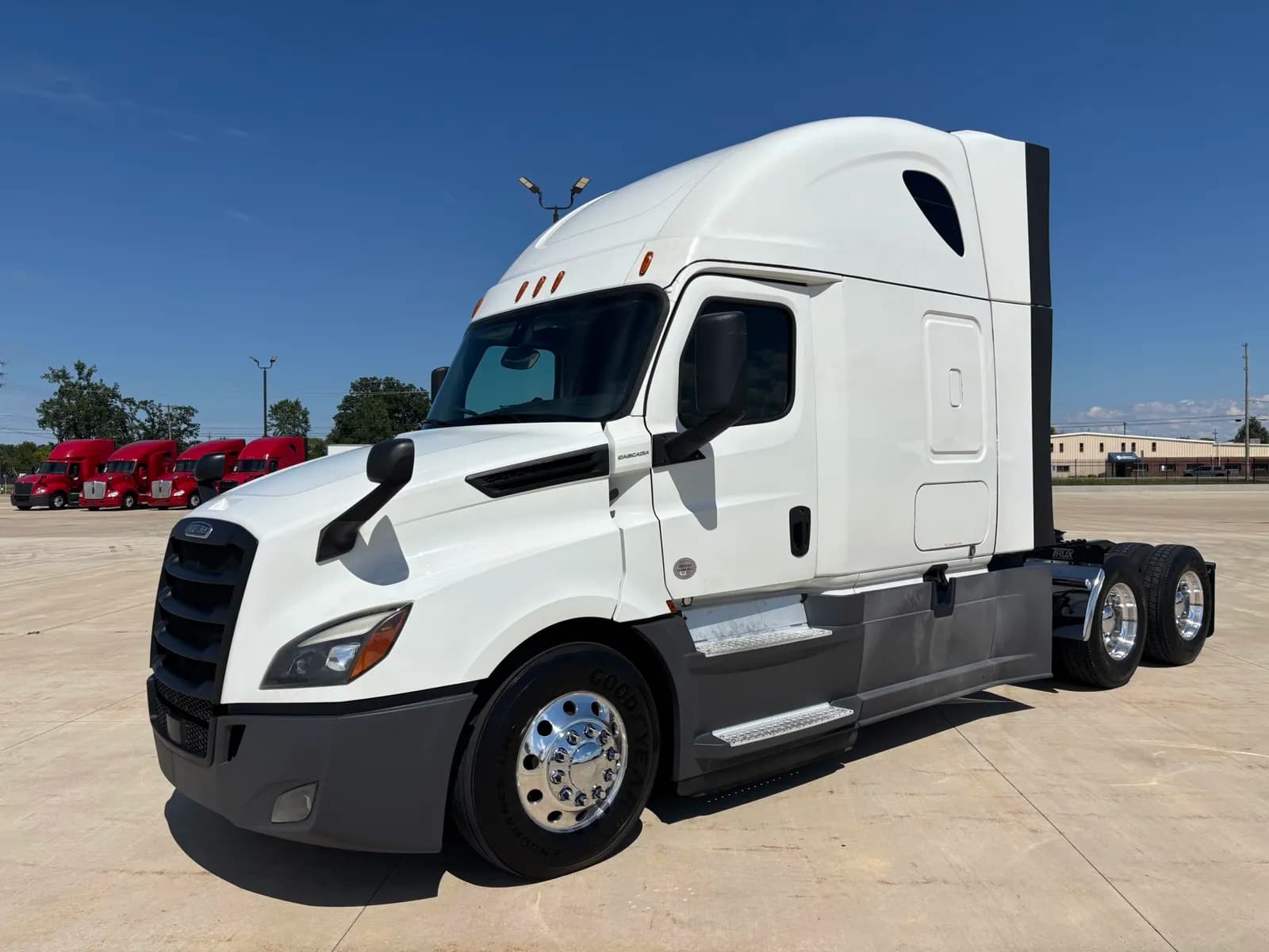 2020 Freightliner Cascadia - Sleeper